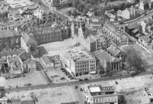 The school as depicted in the 1949 aerial view of the bombed city centre